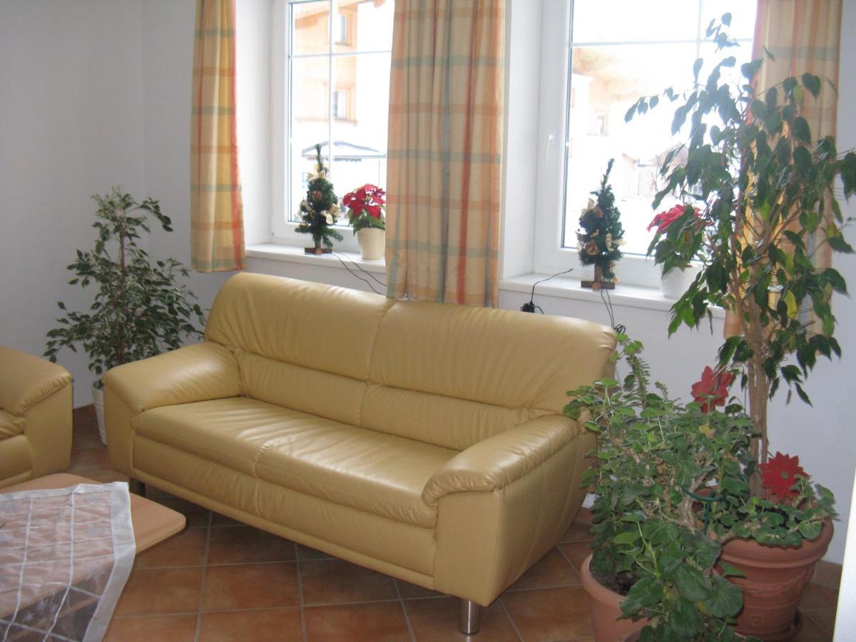 Apartments Kolmblick แกร์ลอส ภายนอก รูปภาพ